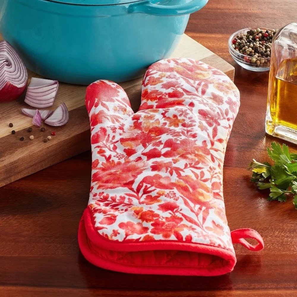 The Pioneer Woman Painterly Floral Oven Mitt
